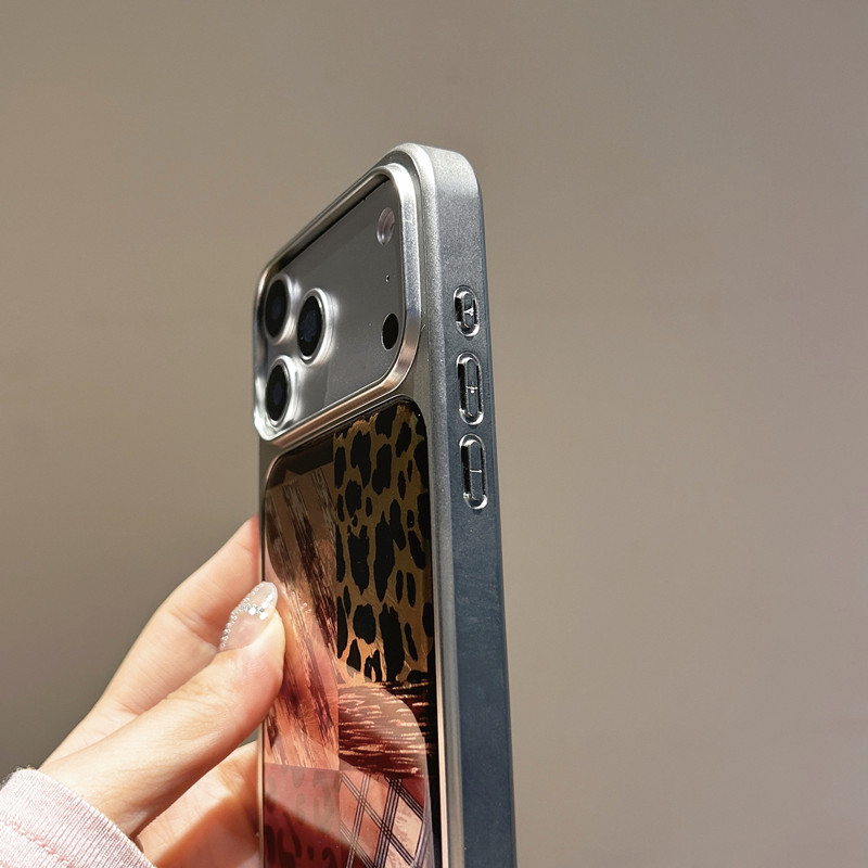 VL102 Case for iPhone